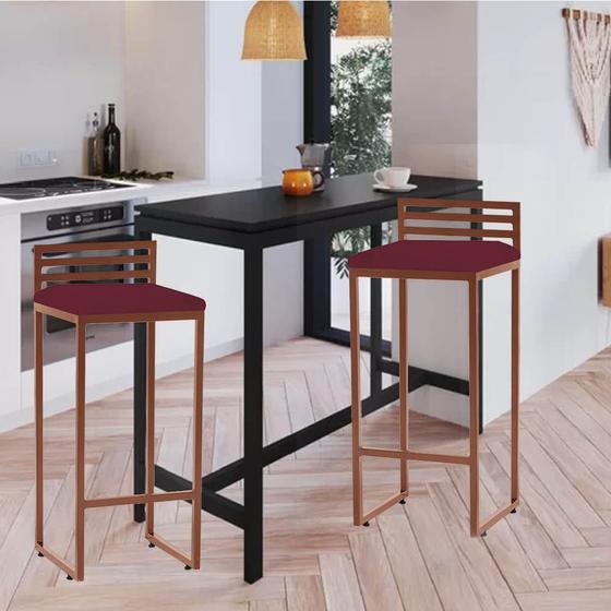 Imagem de Kit 02 Banqueta Alta Com Encosto Núria Balcão Bar Cozinha Bistrô Ferro Bronze Suede Bordô - Ahz Móveis