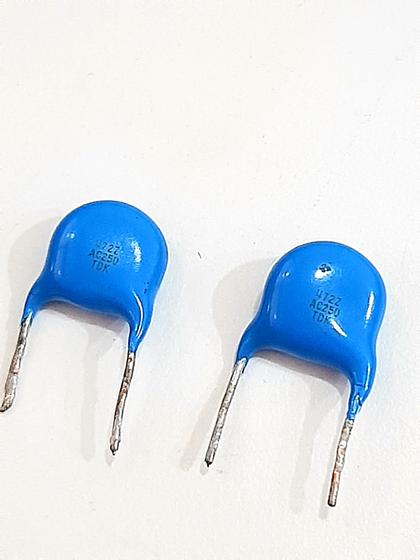 Imagem de Kit 02 Capacitor Cerâmico Disco 472 4,7nf 4700pf 250V