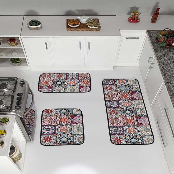 Imagem de Kit 03 Tapetes Para Cozinha Estampa Digital 1,25m x 45cm Retangular Base Antiderrapante - Portugal