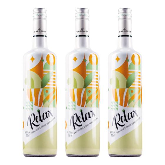 Imagem de Kit 03 Un. Vinho Frisante Garibaldi Relax Branco Demi-sec