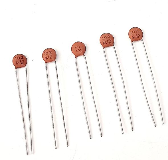 Imagem de Kit 05 Capacitor Cerâmico 102 / 1nf / 1000pf 100V