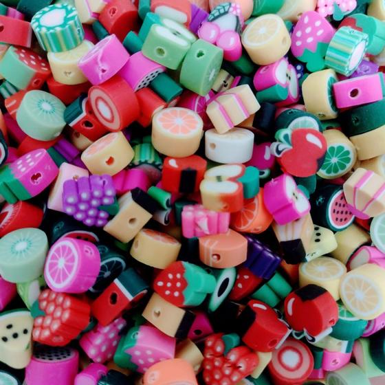 Imagem de Kit 10 Frutinhas coloridas sortidas para fazer pulseiras e colares de miçangas 