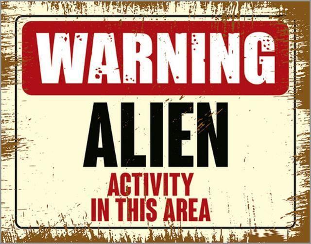 Imagem de Kit 10 Placas Warning Alien Activity In This Area 36X46