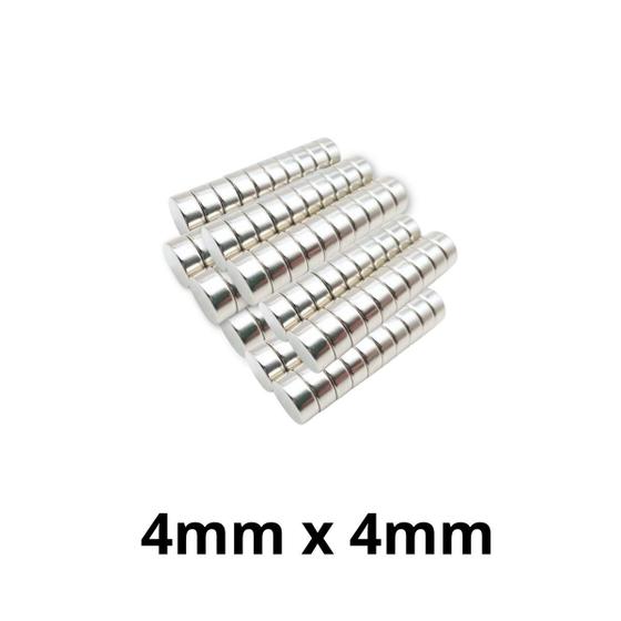 Imagem de Kit 100 Imã Neodímio Disco Magnético N35  4 x 4 mm Super Forte Potente Redondo