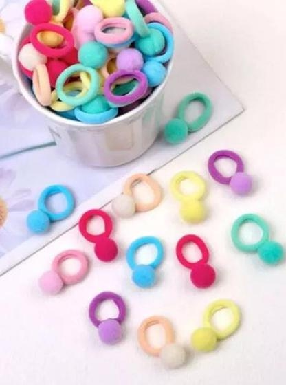 Imagem de Kit 12  cartelas de fecho com 4 mini elástico rabicó infantil colorido com pompom delicado