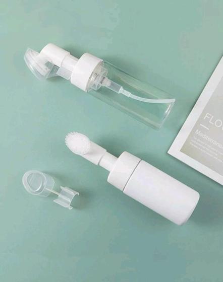 Imagem de Kit 2 Frasco pump para limpeza facial com escova de silicone rotina skin care