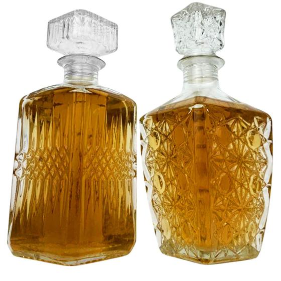 Imagem de Kit 2 Garrafas Vidro Licoreira Decoração Frasco Cristal Lapidada Whisky Licor Quadrada Grande