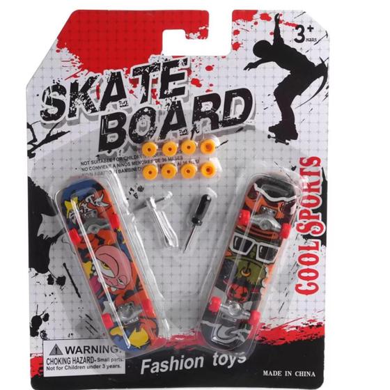 Kit 2 Mini Skates Dedo Fingerboard Para Dar Show Nas Pistas Menor preço em Kit 2 Mini Skates Dedo Fingerboard Para Dar Show Nas Pistas