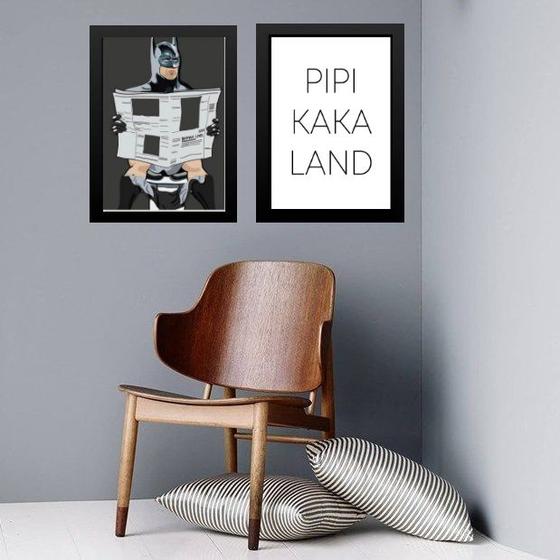 Imagem de Kit 2 Quadros Divertidos Banheiro Herói No Vaso 24x18cm - com vidro