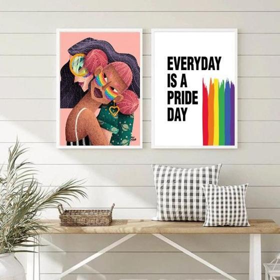 Imagem de Kit 2 Quadros LGBT Lésbicas Pride 45x34cm Moldura Branca