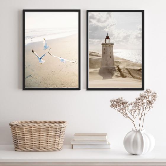 Imagem de Kit 2 Quadros Praia Branco E Bege- Gaivotas E Farol 24x18cm - com vidro