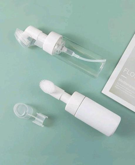 Imagem de Kit 3 Frasco pump para limpeza facial com escova de silicone prático útil