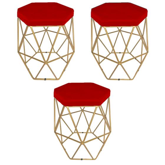 Imagem de Kit 3 puff decorativos para sala hexagonal aramado base dourada suede vermelho - clique e decore