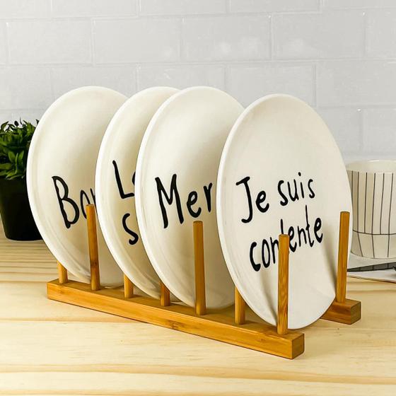 Kit 4 Pratos De Sobremesa Em Porcelana Com Escrita em Francês Coleção Paris - 21cm Menor preço em Kit 4 Pratos De Sobremesa Em Porcelana Com Escrita em Francês Coleção Paris - 21cm