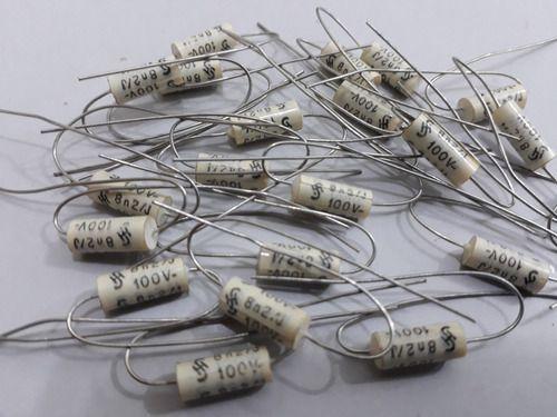 Imagem de Kit 5 Capacitor Poliester 8n2 8,2nf 8200pf 822 100v Siemens