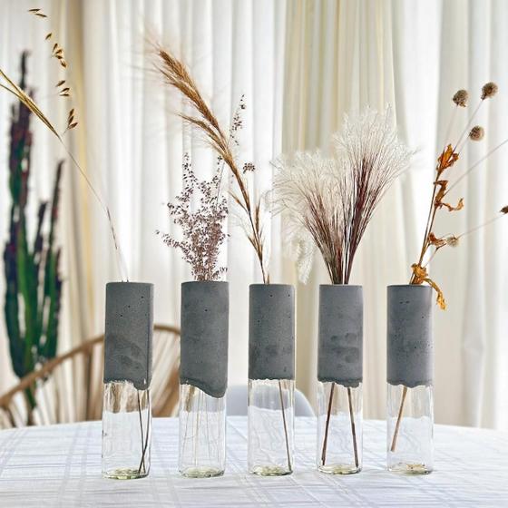 Imagem de kit 5 vasos de vidro concreto cilíndrico para flores plantas