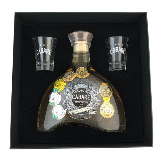 Imagem de Kit cachaça cabare com 2 copos extra premium 15 anos 700ml