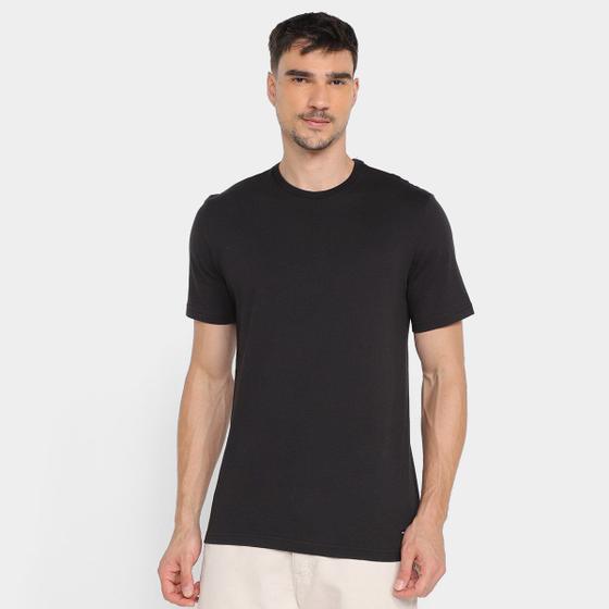 Kit Camiseta Tommy Hilfiger Lisa Masculina 3 Peças Menor preço em Kit Camiseta Tommy Hilfiger Lisa Masculina 3 Peças