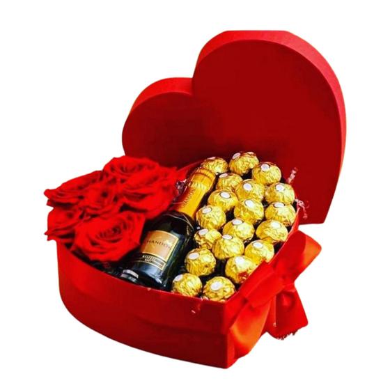 Imagem de kit cesta de presente formato coração com champanhe chandon