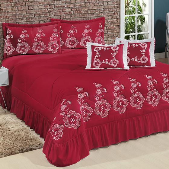 Kit Cobre Leito Casal Padrão Amore 07 Peças Bordadas - Vermelho Menor preço em Kit Cobre Leito Casal Padrão Amore 07 Peças Bordadas - Vermelho