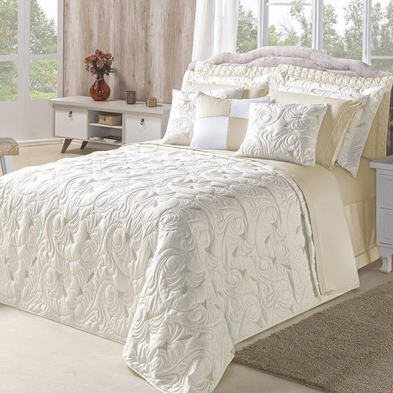 Kit Cobre Leito Casal Queen Melody 180 Fios Bordado 05 Peças - Marfim Menor preço em Kit Cobre Leito Casal Queen Melody 180 Fios Bordado 05 Peças - Marfim