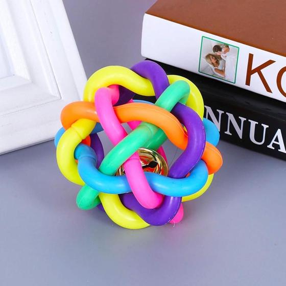 Imagem de Kit com 2 Bola Trançada De Borracha Colorida Com Sino Para Cães e Gatos 7cm
