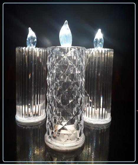 Imagem de Kit com 3 Velas  Alta Transparente Decorativa Artificial com Lâmpadas de Led