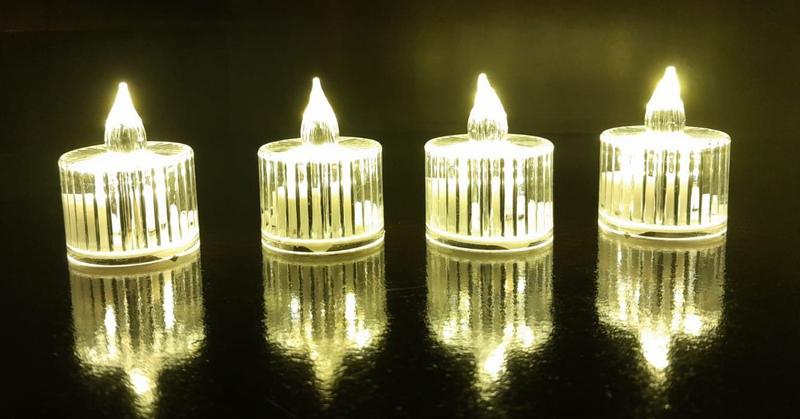 Imagem de Kit com 4 Velas Transparente Decorativa Artificial com Lâmpadas de Led