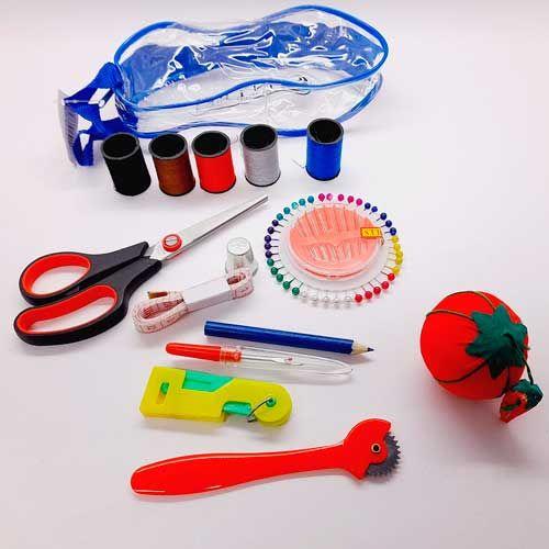 Imagem de Kit de Costura com Estojo Mod.C05 com 15 itens