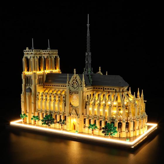 Imagem de Kit de Luzes BRIKSMAX para Lego Notre Dame Cathedral 21061