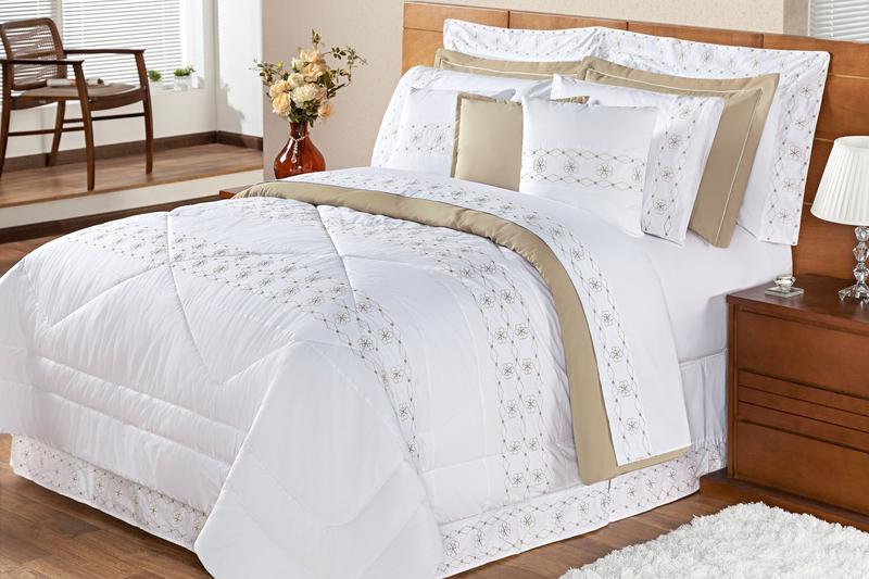 Kit Edredom Damasco Casal King Percal 200 Fios 100% Algodão 11 Peças - Branco/Bege Menor preço em Kit Edredom Damasco Casal King Percal 200 Fios 100% Algodão 11 Peças - Branco/Bege