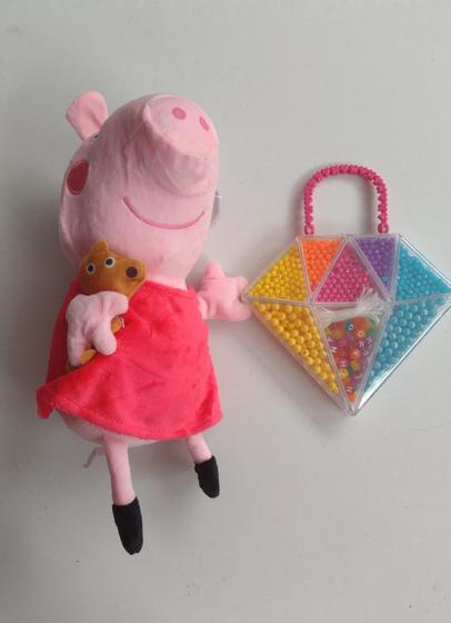 Imagem de  "Kit Encantador da Pepa Pig com Maletinha de Miçangas"