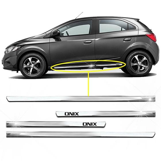 Imagem de Kit Friso Lateral Personalizado Modelo Slim Inferior Cor Cromado Onix 2012 a 2020 4 Portas