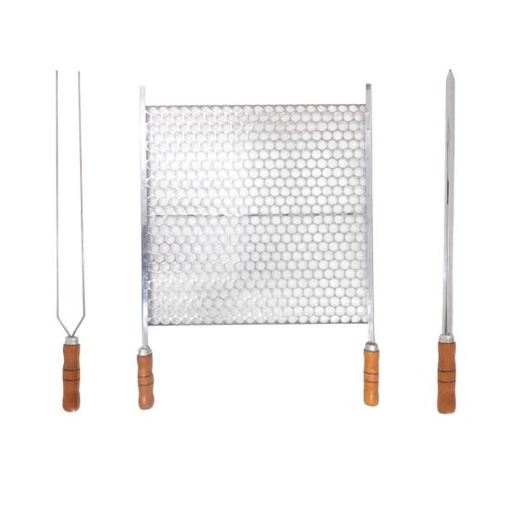 Imagem de Kit Grelha Moeda Inox 50x48 + 2 Espetos 60cm Cabo Madeira