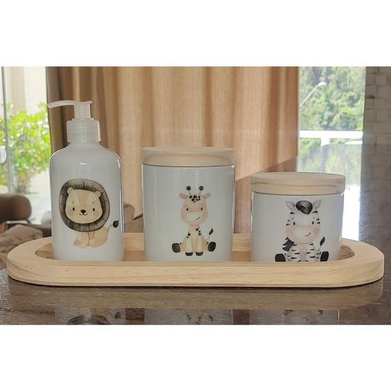 Imagem de Kit higiene bebê 4 peças Safari - Bandeja, potes e porta álcool - Peças porcelana bandeja e tampas pinus