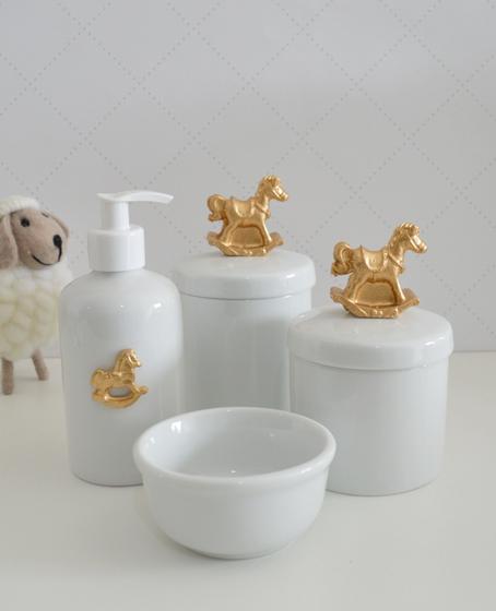 Imagem de Kit Higiene Bebê K016 Porcelana Dourado Banho Cuidado Quarto Menina Menino