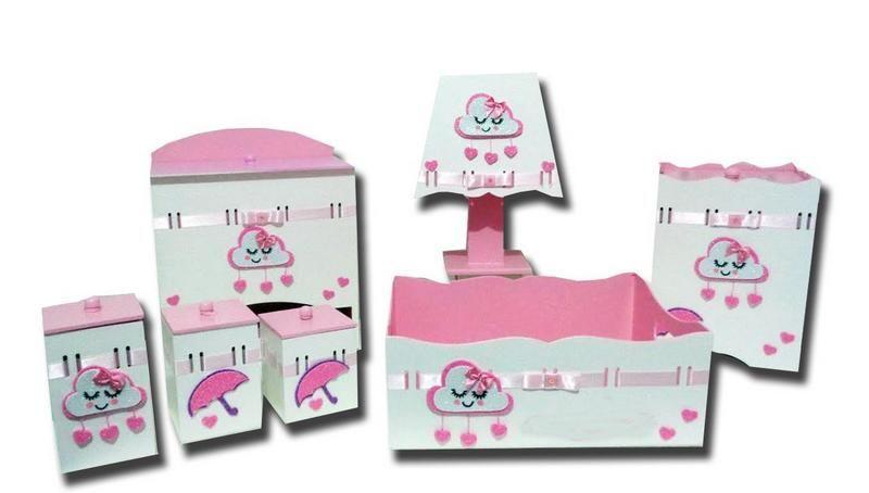 Kit Higiene Bebê MDF Nuvem Chuva de Amor Chuva de Bençãos Rosa Menor preço em Kit Higiene Bebê MDF Nuvem Chuva de Amor Chuva de Bençãos Rosa