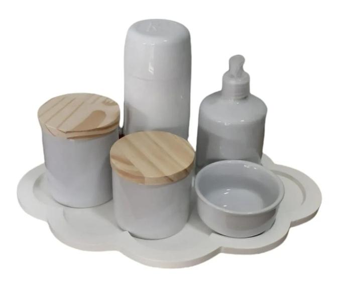 Imagem de Kit Higiene Bebê Porcelana Branca 6 peças com Tampa Garrafa Térmica bandeja nuvem branca