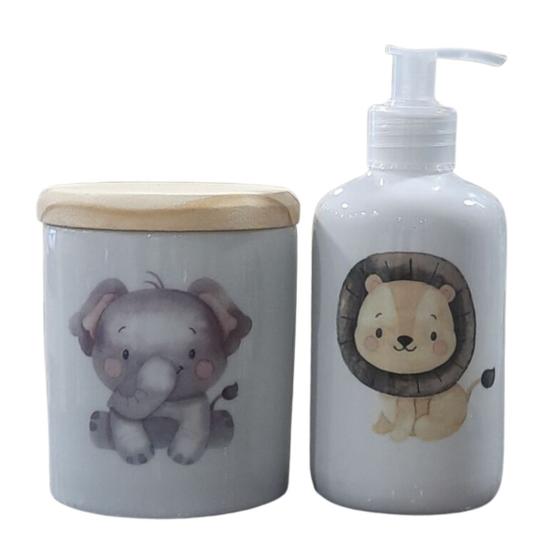 Imagem de Kit higiene bebê Safari 2 peças - pote e porta álcool - Peças Porcelana Tampa Pinus