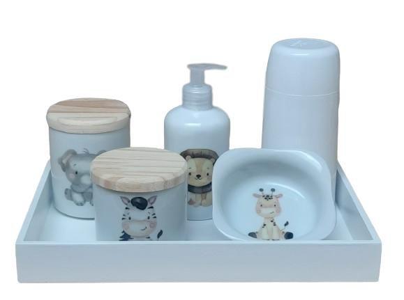 Imagem de Kit higiene bebê Safari 6 peças - Bandeja, potes, porta álcool e molhadeira - Peças Porcelana Bandeja e Tampas Pinus