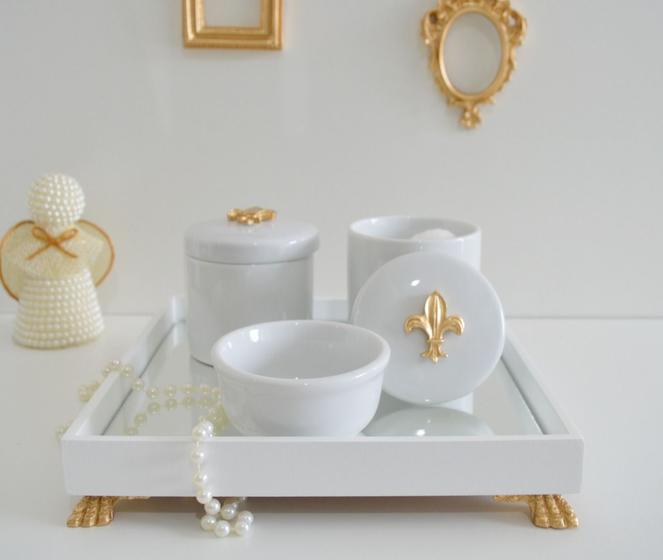 Imagem de Kit Higiene Porcelana Bebê Bandeja Cômoda K049 Flor de Liz