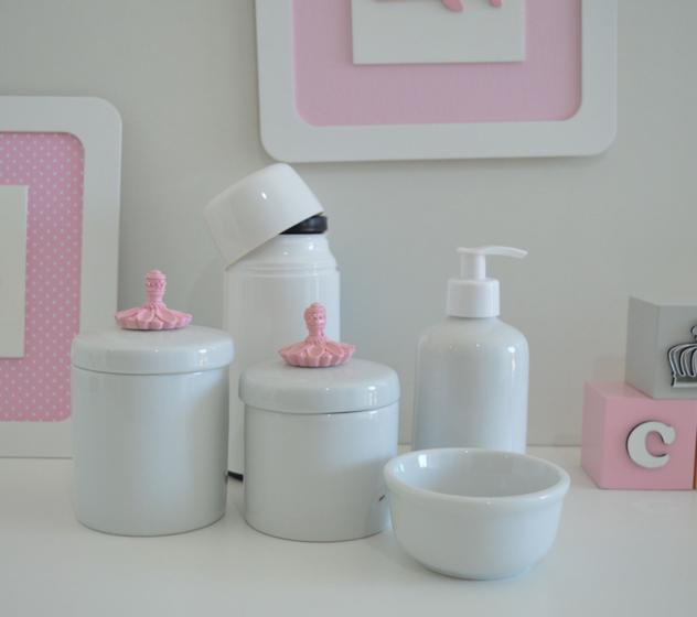 Imagem de Kit Higiene Porcelana Bebê K084 Menina Rosa Bolsa Maternidade Mini Térmica 250 ml Banho