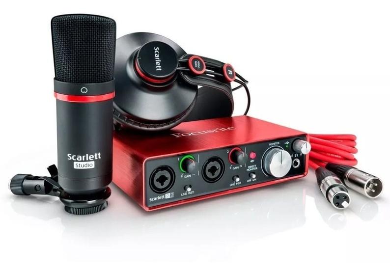 Kit Home Studio Focusrite Scarlett 2i2 Interface de Áudio Magazine