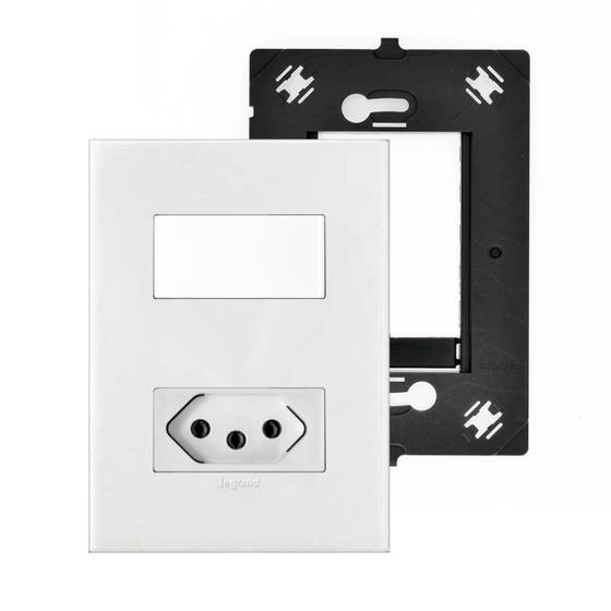 Imagem de Kit Interruptor Intermediário com Tomada 10A Placa 4x2 Arteor Legrand
