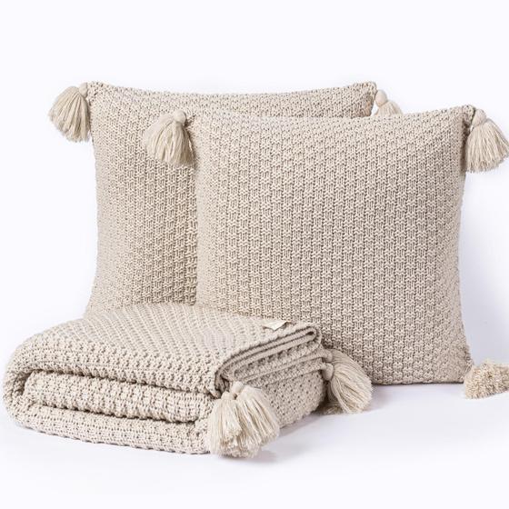 Kit Manta Sofa Sala Cama Queen 230X60 + 2 Capas 50X30 Bege - Five Star Malhas Imagem de Kit Manta Sofa Sala Cama Queen 230X60 + 2 Capas 50X30 Bege