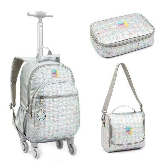 Kit Mochila Rodinha 360º Juvenil Feminina Metalizada Chaveiro Denlex Menor preço em Kit Mochila Rodinha 360º Juvenil Feminina Metalizada Chaveiro Denlex