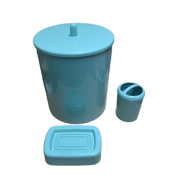 Imagem de Kit pra Banheiro Lixeira ,porta Escova E Saboneteira de plástico  Xplast cor Verde Menta
