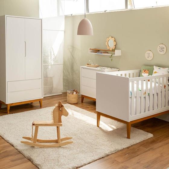 Imagem de Kit Quarto Infantil Theo com Pés Square - Berço + Cômoda 3 Gavetas + Guarda-Roupa - Branco Fosco