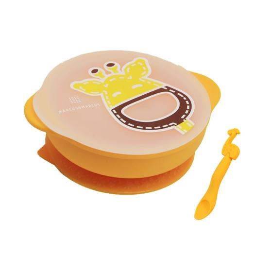 Imagem de Kit refeição infantil 2 peças - Tigela com sucção com tampa e colher de silicone Girafa  - Marcus & Marcus