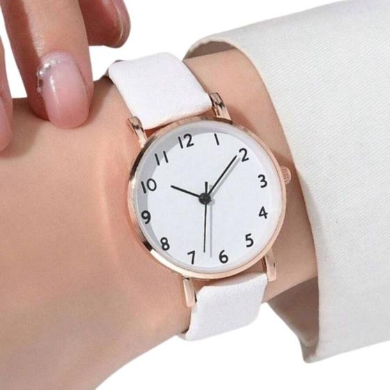 Imagem de Kit Relógio Feminino Quartz Branco E Dourado Com Pulseira